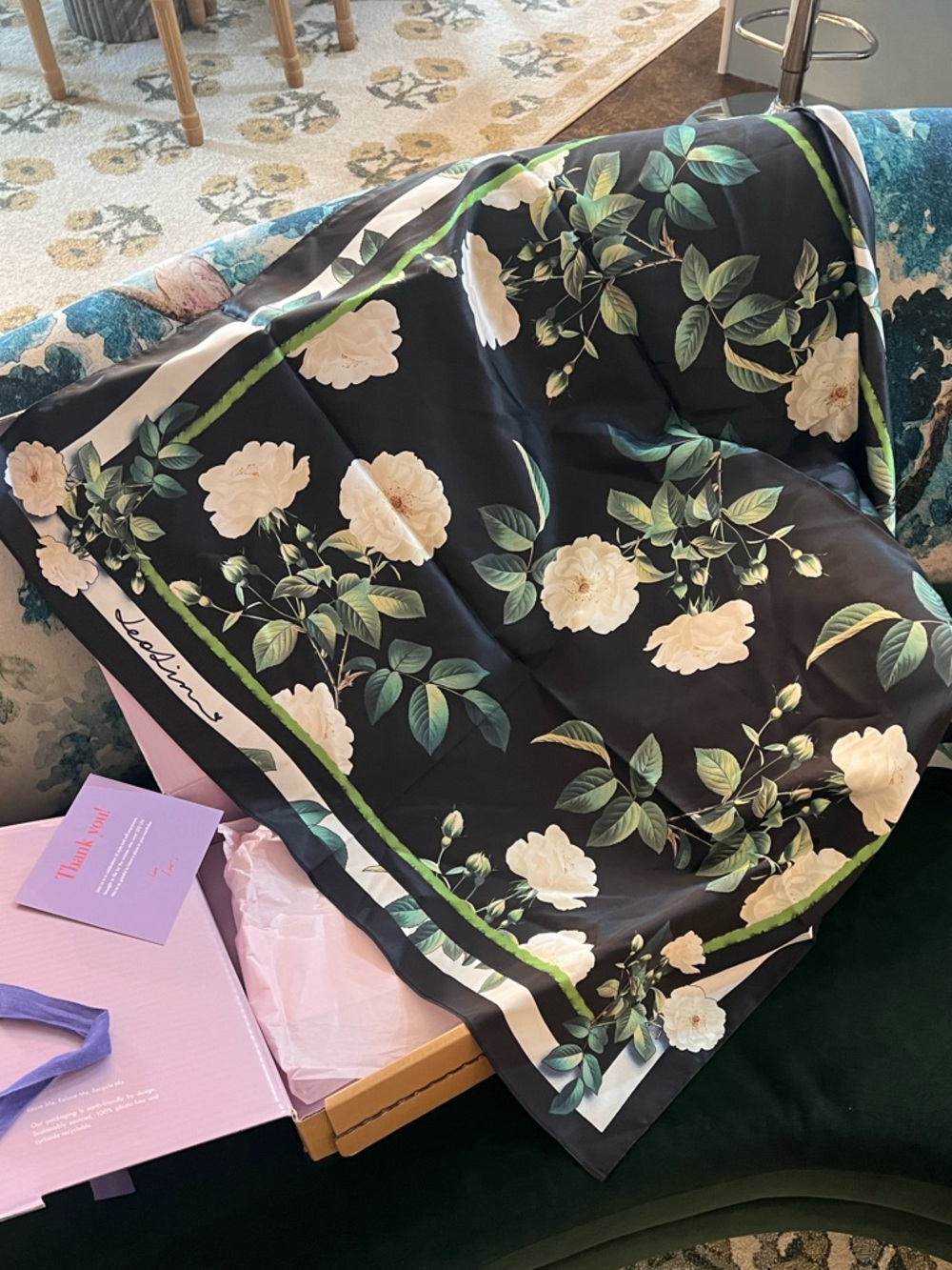 Leo Lin Scarf (Ships in orig packaging)